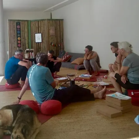 Hostal Daur The Middle Door - Exclusive For Pilgrims Panches