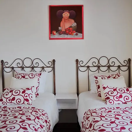 Daur The Middle Door - Exclusive For Pilgrims Vandrarhem *